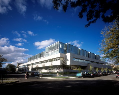 The Economist's Top Value-for-Money B-Schools - No. 14 - Chicago Booth School of Business - Executive Salad