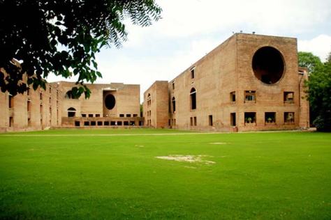 The Economist's Top Value-for-Money B-Schools - No. 4 - IIM-Ahmedabad - Executive Salad