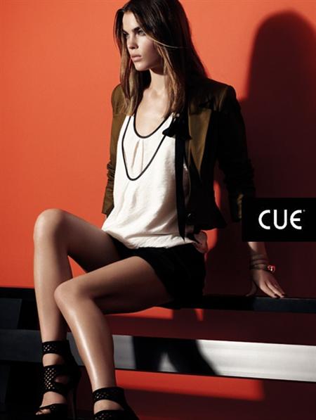 Cue Clothing Co. - Executive Salad