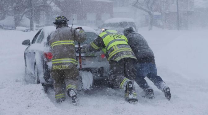 7 dead as winter weather pummels country with freezing or below temperatures in all 50 states, snow buries upstate New York
